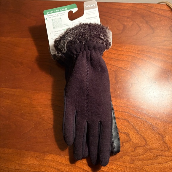 Isotoner SmartDri Smart Touch Black Gloves NWT One Size - Picture 2 of 6